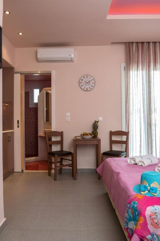 Michaella Studios Plaka  Luaran gambar